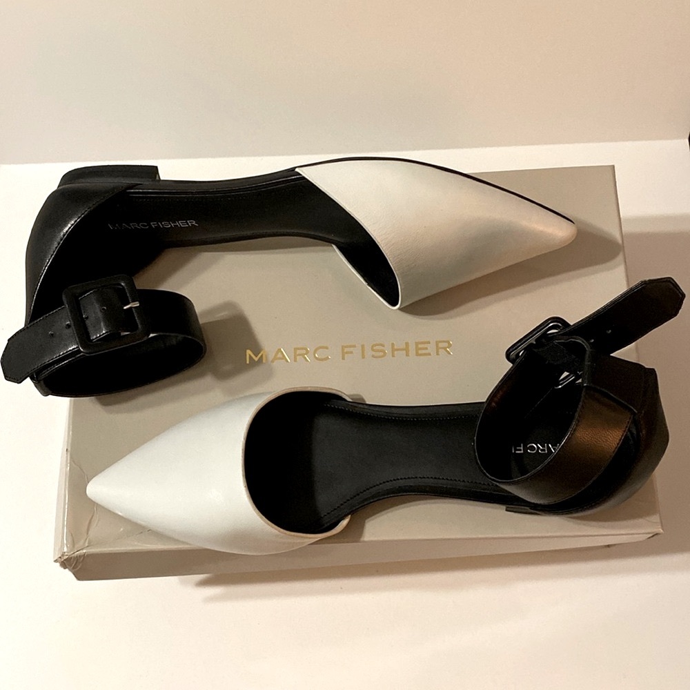 Marc Fisher Black and White Dressy Shoe With Buckle Strap Size 10